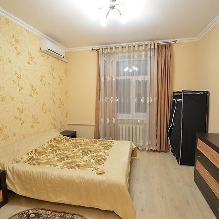 Lux Apartment Sobornaya Nikolayev Ngoại thất bức ảnh