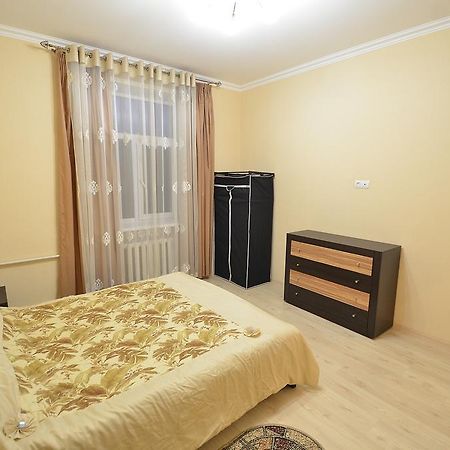 Lux Apartment Sobornaya Nikolayev Ngoại thất bức ảnh